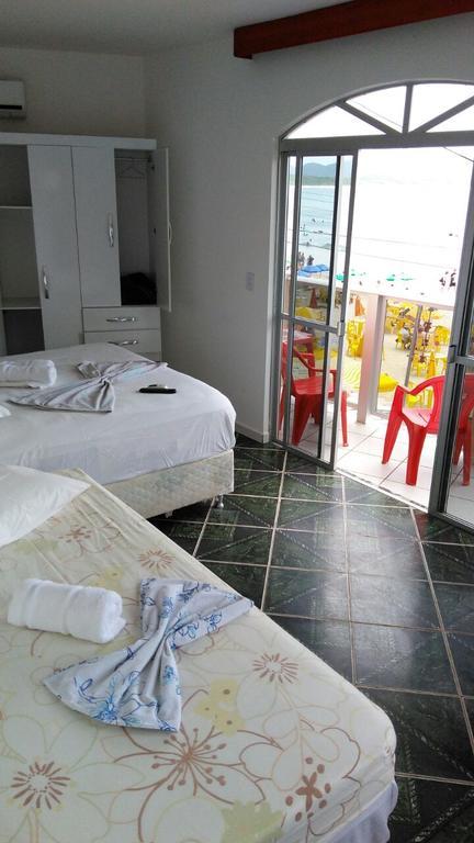 Quarto Triplo Standard com Vista do Mar